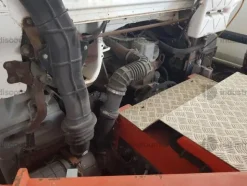 2#9328 Autoveicolo Nissan Cabstar