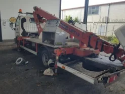 2#9328 Autoveicolo Nissan Cabstar