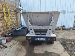 2#9304 Autoveicolo Piaggio Porter