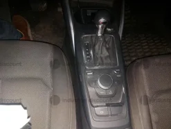 16#9213 Autovettura Audi Q2