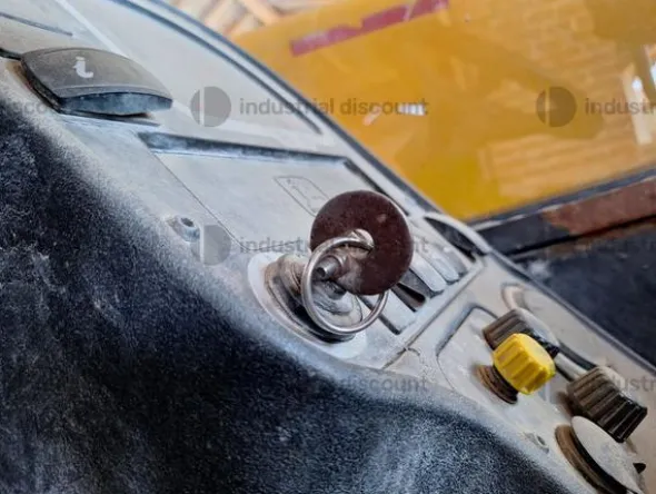 1#9338 Autovettura Audi sollevatore telescopico JCB autocarro Tata Fiat Scudo