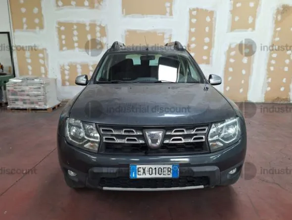 11#8798 Autovettura Dacia Duster