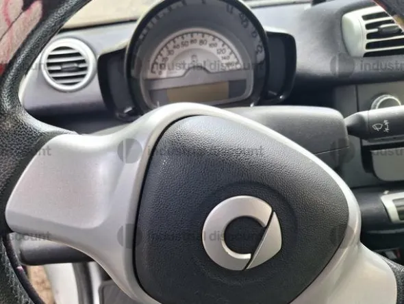 4#9076 Autovettura Daimler AG Smart Fortwo Coupé