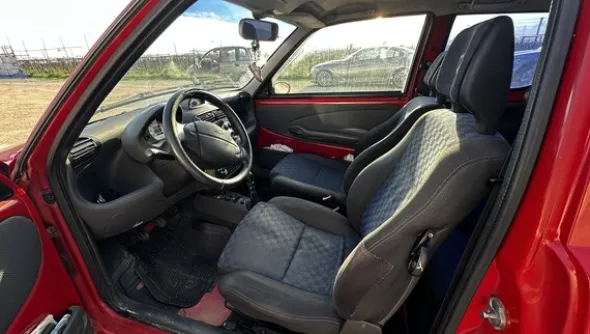 7#8332 Autovettura Fiat 600