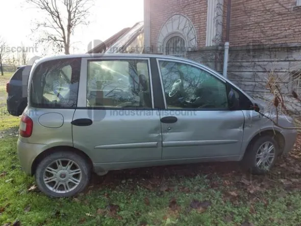 7#8853 Autovettura Fiat Multipla