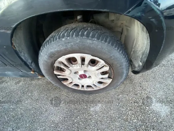 4#9773 Autovettura Fiat Panda