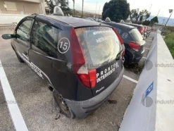 8#9773 Autovettura Fiat Punto