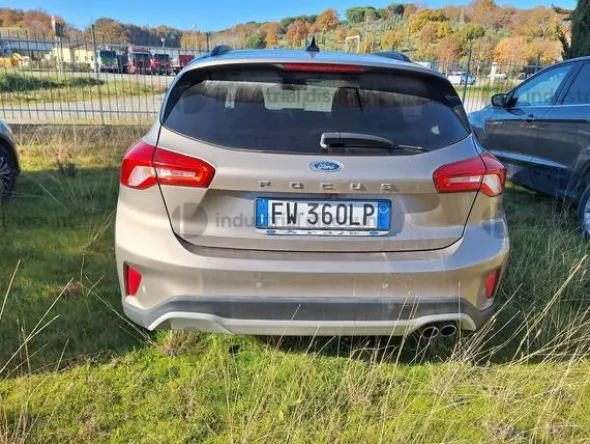 2#8738 Autovettura Ford Focus Active