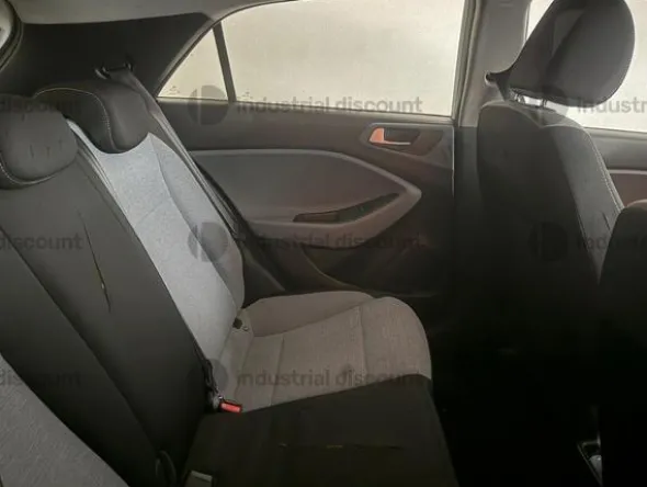 2#9377 Autovettura Hyundai i20