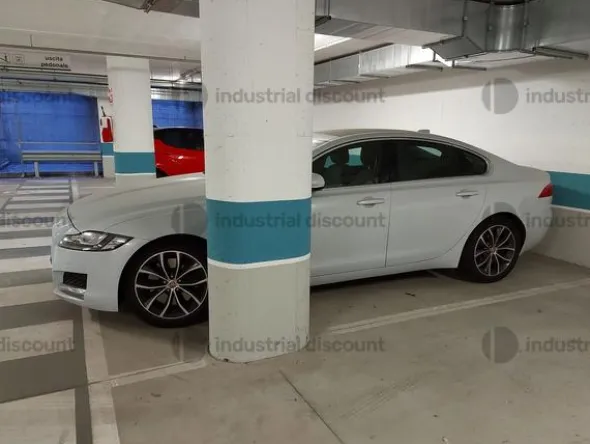 1#8907 Autovettura Jaguar XF