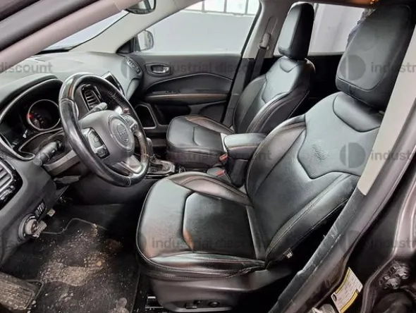 63#9878 Autovettura Jeep Compass