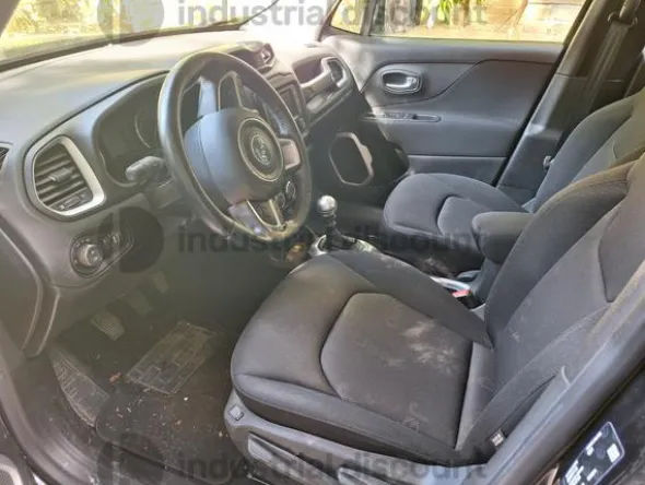 1#8499 Autovettura Jeep Renegade