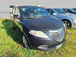 12#8738 Autovettura Lancia Ypsilon