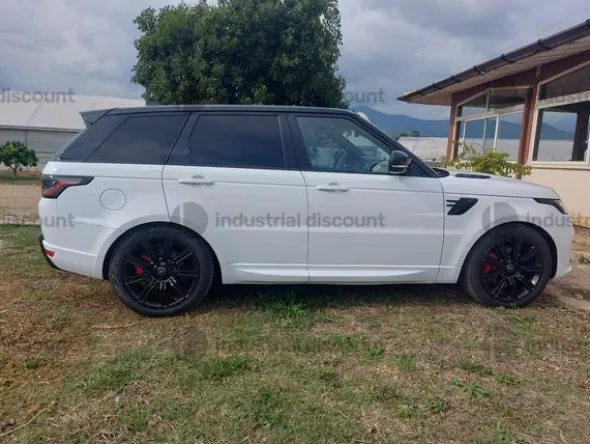 1#9522 Autovettura Land Rover