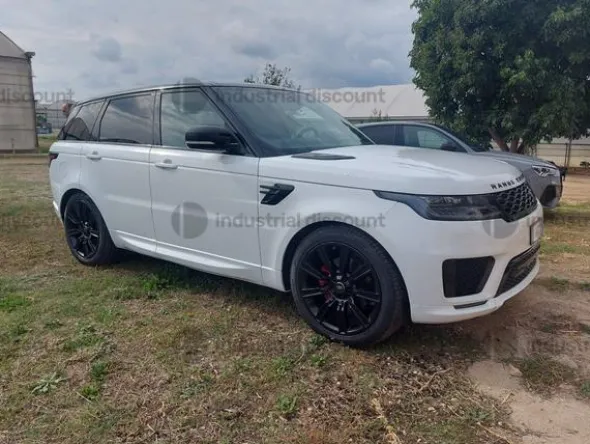 1#9522 Autovettura Land Rover