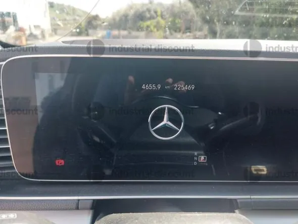 1#10041 Autovettura Mercedes