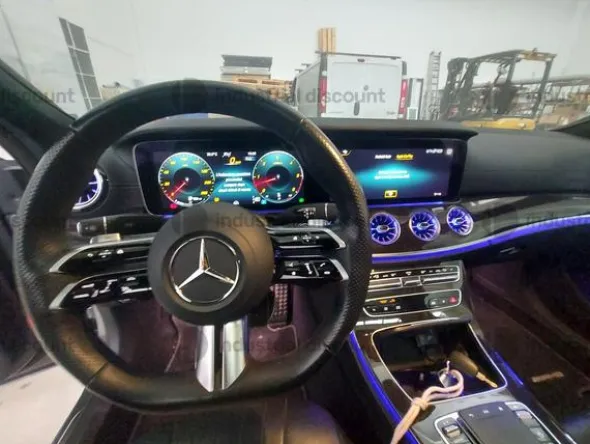 1#10102 Autovettura Mercedes Benz