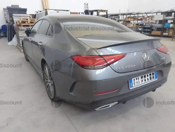 1#10102 Autovettura Mercedes Benz