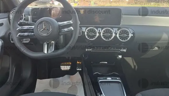 1#9847 Autovettura Mercedes Classe A 180