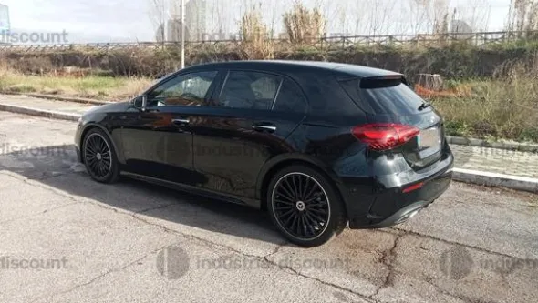 1#9847 Autovettura Mercedes Classe A 180