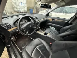 17#9792 Autovettura Mercedes E320