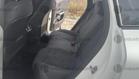 2#9847 Autovettura Mercedes GLA 200