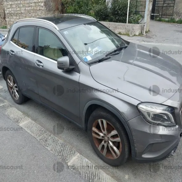 1#8950 Autovettura Mercedes GLA