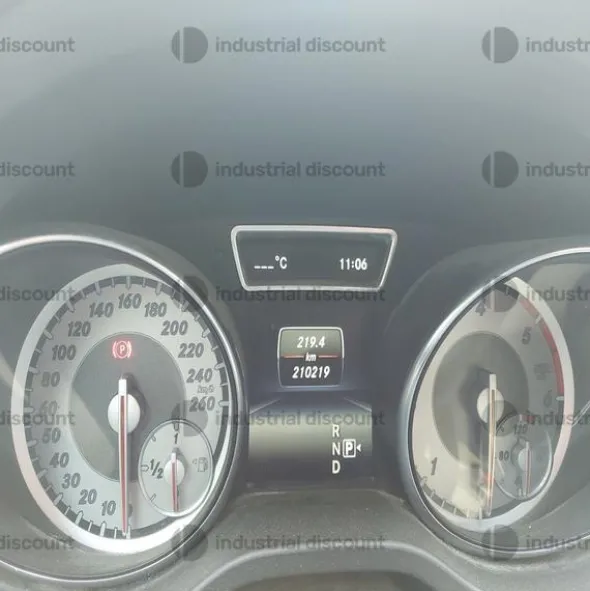 1#8950 Autovettura Mercedes GLA