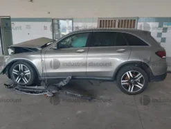 18#9213 Autovettura Mercedes GLC incidentata