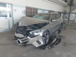 18#9213 Autovettura Mercedes GLC incidentata