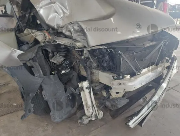 18#9213 Autovettura Mercedes GLC incidentata