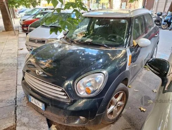 1#9689 Autovettura Mini Cooper Countryman