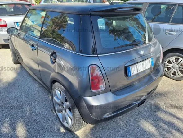 1#9545 Autovettura Mini Cooper S