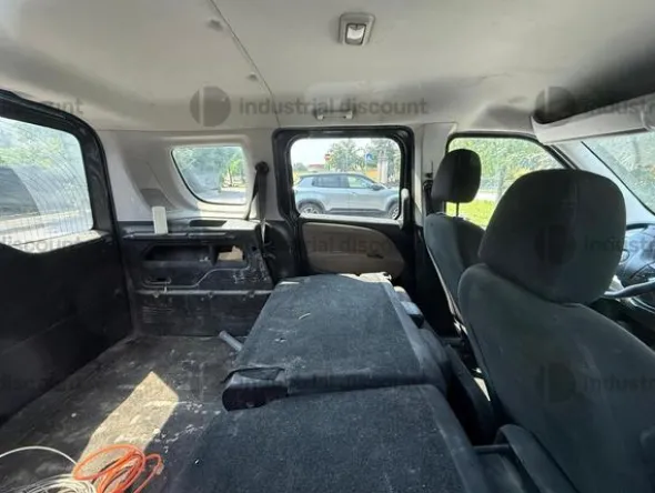 1#10126 Autovettura Opel Combo