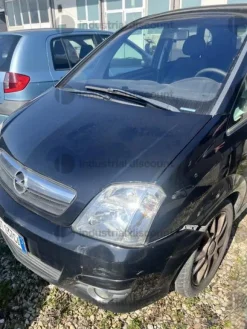 5#9948 Autovettura Opel Meriva