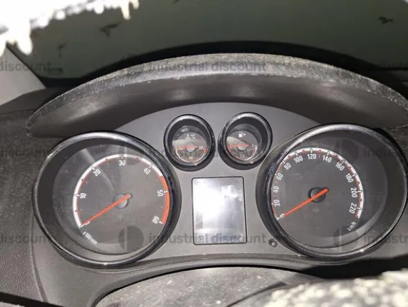 1#8813 Autovettura Opel Meriva e Autocarro Fiat Doblò