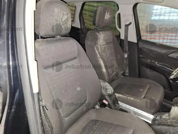 1#8813 Autovettura Opel Meriva e Autocarro Fiat Doblò