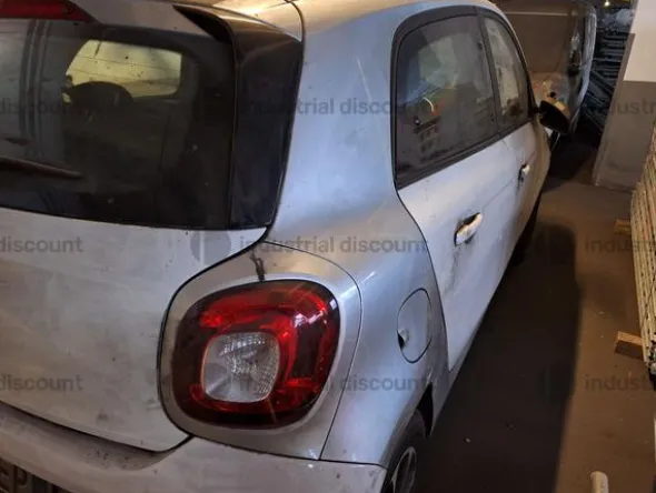 1#8813 Autovettura Opel Meriva e Autocarro Fiat Doblò