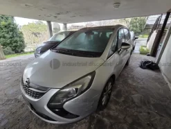 1#9973 Autovettura Opel zafira