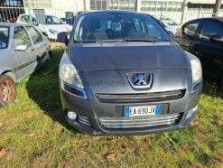 11#8738 Autovettura Peugeot 5008