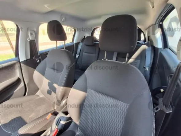 16#9500 Autovettura Peugeot 208