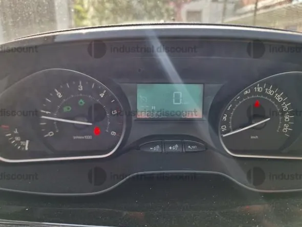 16#9500 Autovettura Peugeot 208