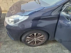 16#9500 Autovettura Peugeot 208