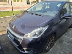 16#9500 Autovettura Peugeot 208