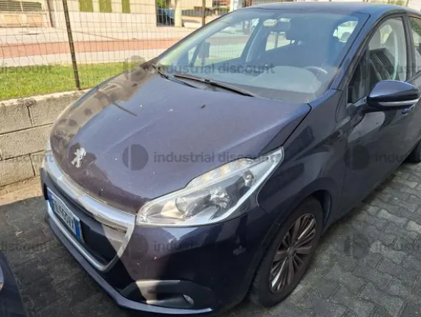 16#9500 Autovettura Peugeot 208