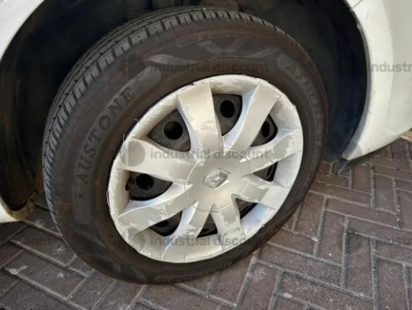 1#84731 Autovettura Renault Clio