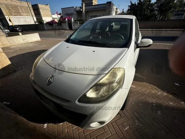 1#84731 Autovettura Renault Clio