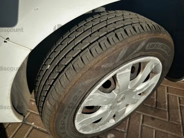 1#84731 Autovettura Renault Clio