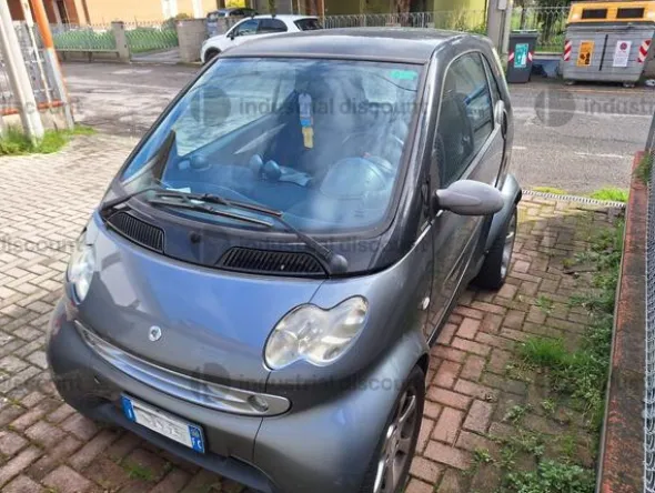 2#9452 Autovettura Smart Fortwo