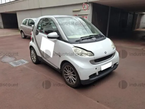 2#9232 Autovettura Smart Fortwo Coupe CDI